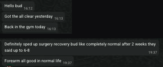 WhatsApp messages from Jordan after eyelid surgery: all clear, back in the gym, recovery completely normal after 2 weeks against a 6 to 8 week estimate